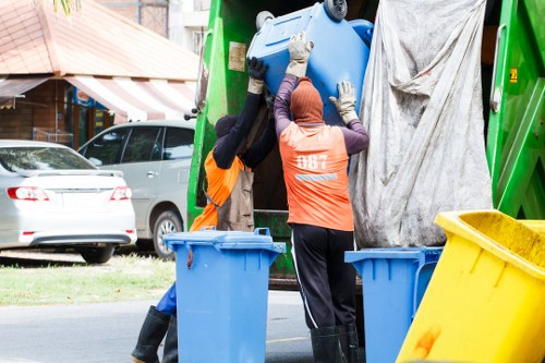 Professionals performing house clearance in Erith