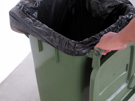 Eco-friendly furniture disposal methods